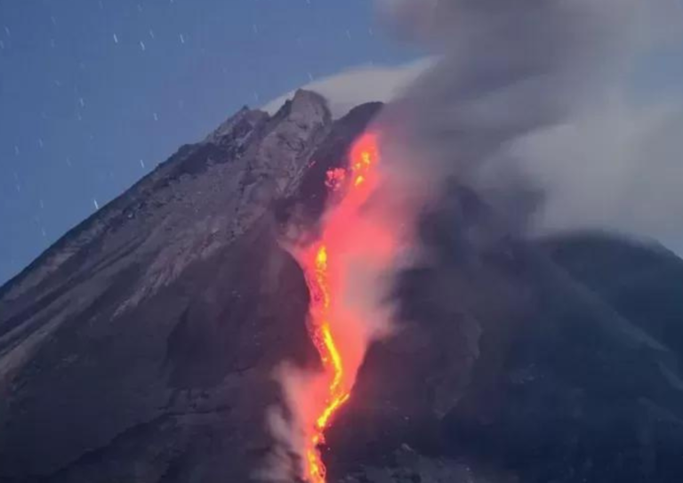 gunung merapi