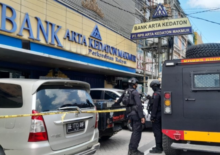 perampokan bank arta kedaton