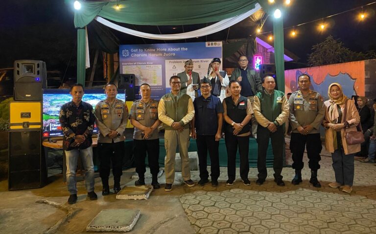 Dansektor 6 Citarum Harum, silaturahmi, perkenalan, partisipasi pemangku kepentingan, menjaga kelestarian Sungai Citarum, pengontrolan limbah pabrik, pembibitan tanaman, biopori, pembersihan sampah, edukasi lingkungan, Taman Ceria, fasilitas edukasi, generasi Y, Abah Rachmat