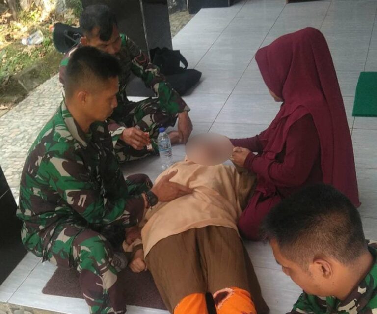 Satgas Citarum Harum Sektor 6,Upaya Bunuh Diri,Warga Depresi,Jembatan Biru, Kecamatan Baleendah,Keberhasilan Satgas Citarum Harum,TNI Mencegah Bunuh Diri,Kol Inf Yanto Kusno Hendarto,Rumah Sakit Jiwa Bogor,Drama Korea dan Depresi,Pencegahan Bunuh Diri di Kecamatan Baleendah
